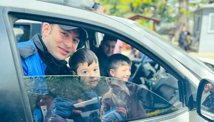 Toplum Destekli Polis Ekipleri Öğrencilere Trafik Güvenliği, Güvenli Oyun Alanları ve 112 Kullanımı Hakkında Bilgilendirmelerde Bulundular